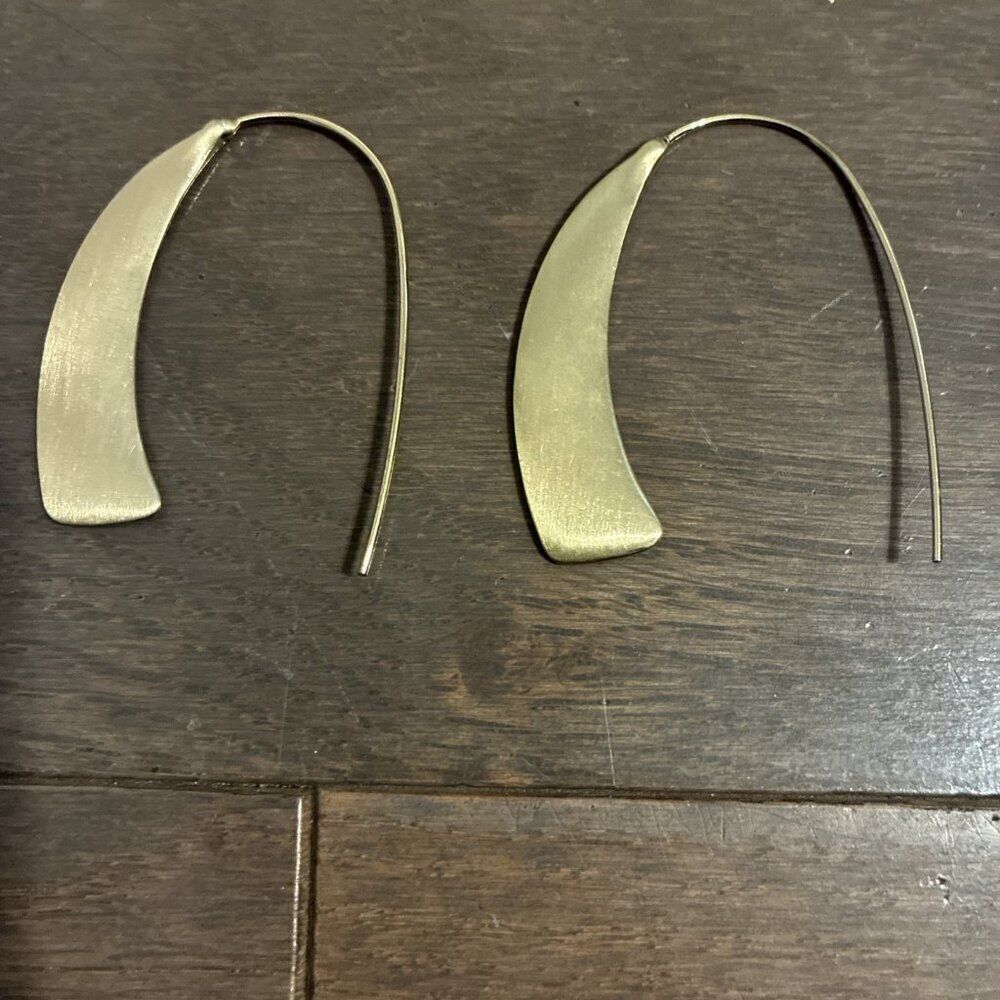Womens Gold Hoop Droop Cleopatra Queen Goddess Earrings 1.25 Inch Long